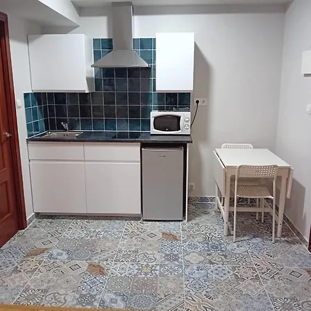 Estudios Deusto Apart Otel Bilbao