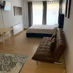 Estudios Deusto 4* ビルバオ