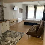 アパートホテル Estudios Deusto