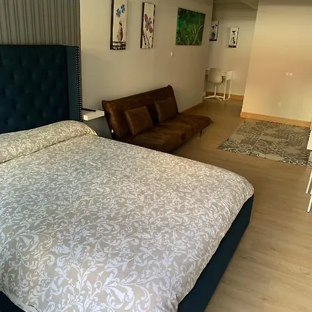 Estudios Deusto 아파트호텔