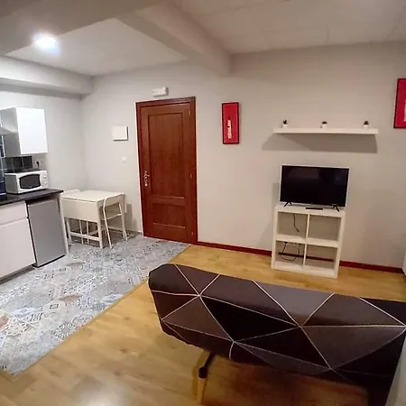 Estudios Deusto Aparthotel 4*