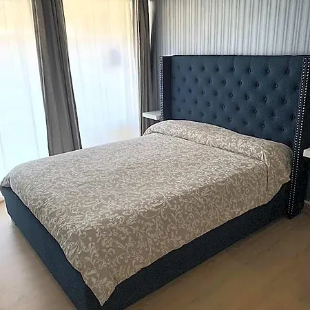 Estudios Deusto Aparthotel 4*