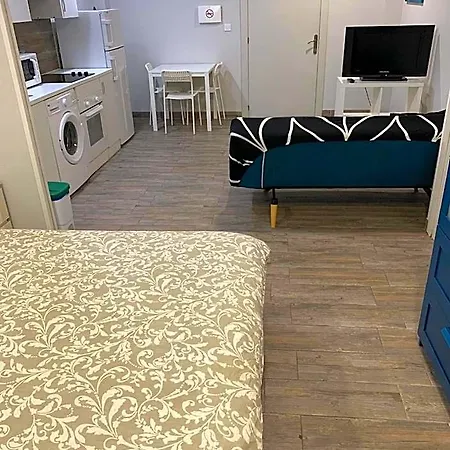 Aparthotel Estudios Deusto