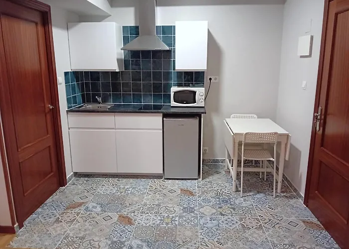 Estudios Deusto Apartmanhotel Bilbao