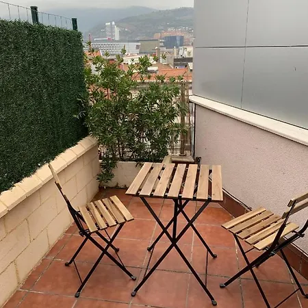 Estudios Deusto מלון דירות