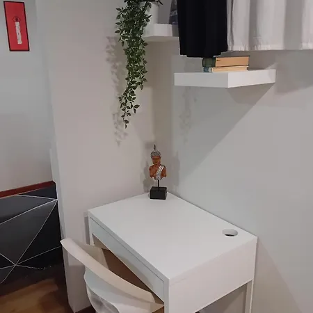 Estudios Deusto מלון דירות 3*