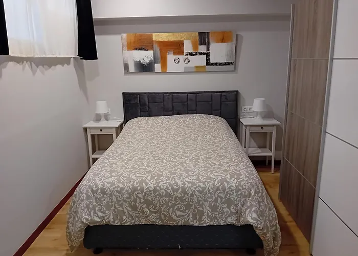 Estudios Deusto Apart-hotel 4*